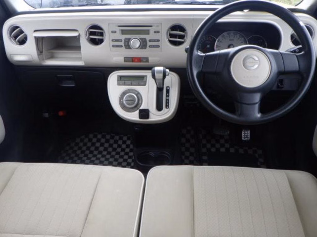 DAIHATSU MIRA COCOA