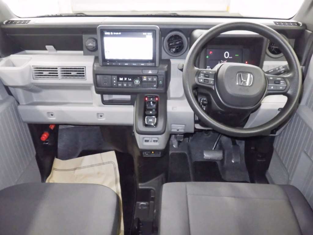 HONDA N-VAN