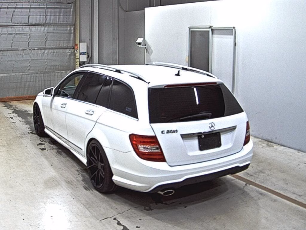 MERCEDES-BENZ C-CLASS