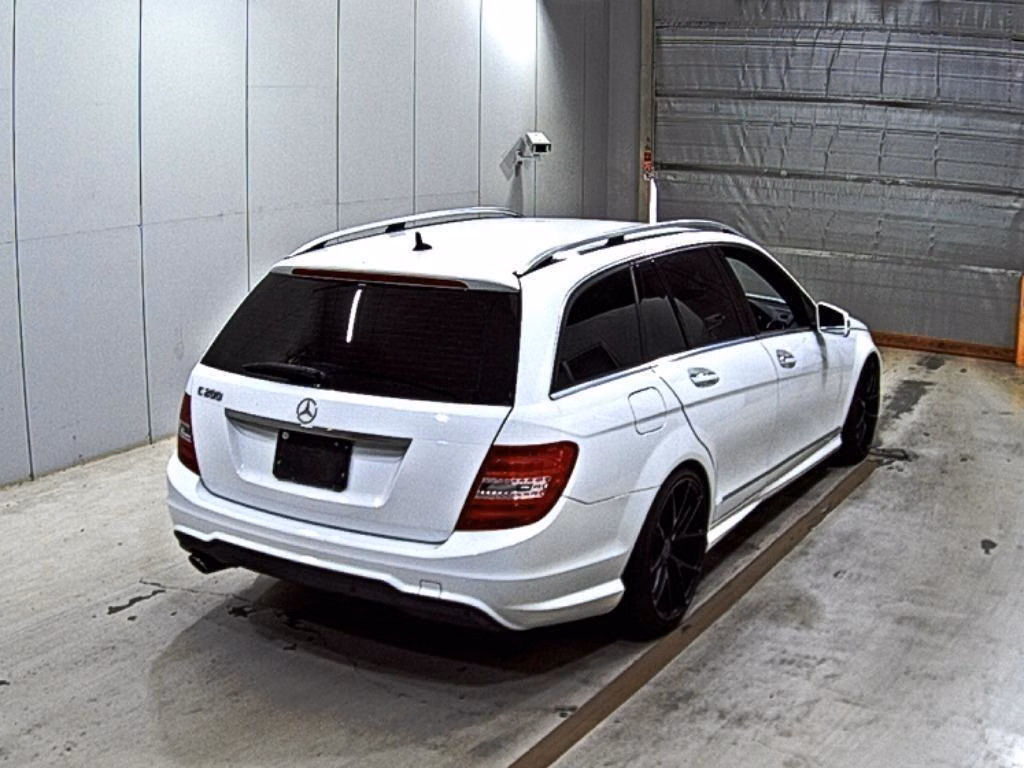 MERCEDES-BENZ C-CLASS