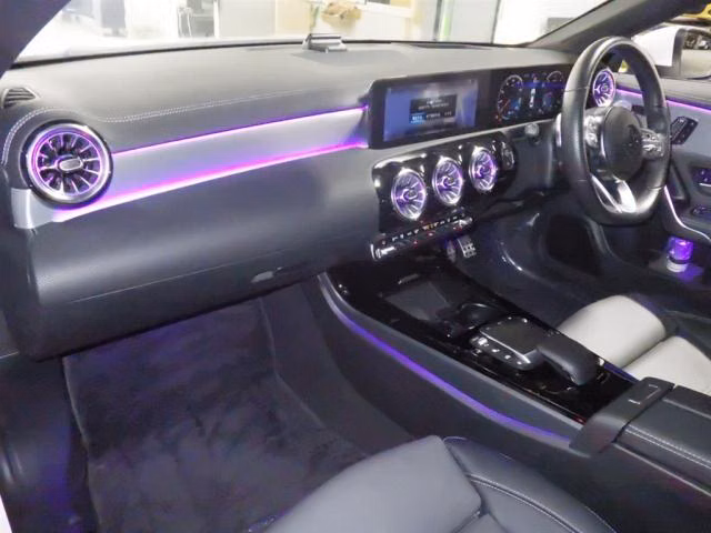 MERCEDES-BENZ CLA-CLASS