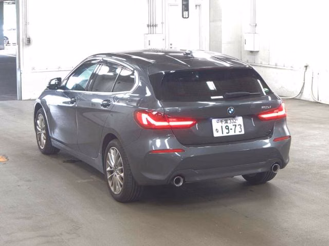 BMW 1-SERIES