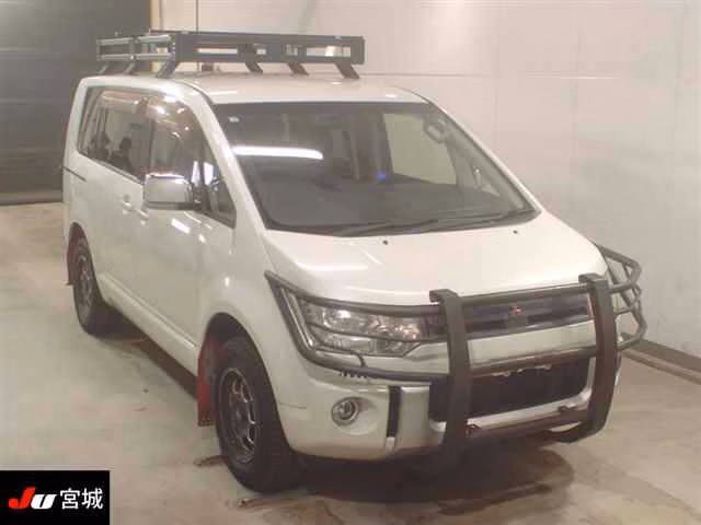 Mitsubishi Delica D:5