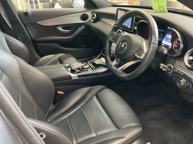 MERCEDES-BENZ C-CLASS