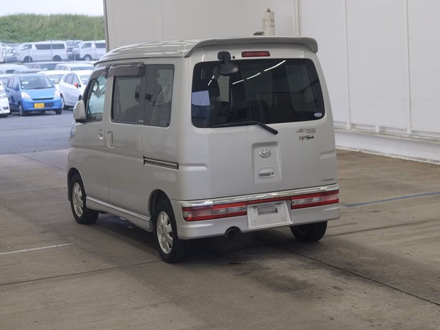 DAIHATSU ATRAI