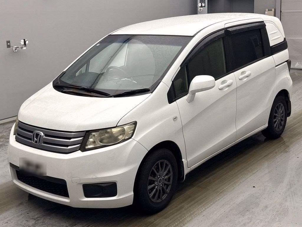 HONDA FREED SPIKE
