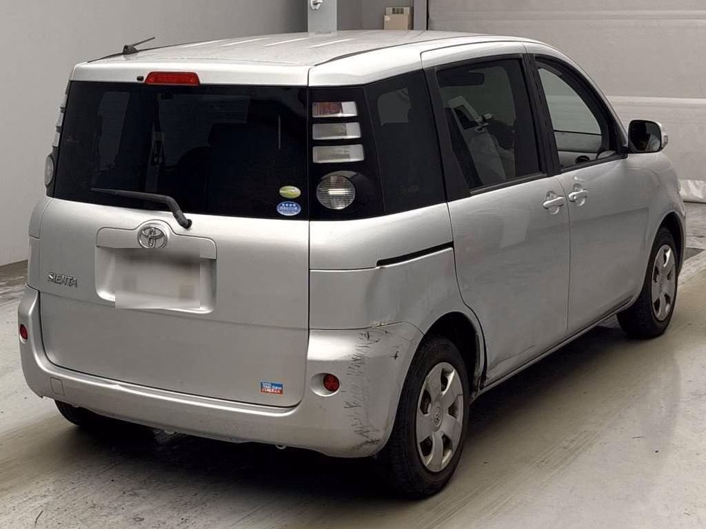 TOYOTA SIENTA