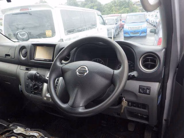 NISSAN NV350 CARAVAN