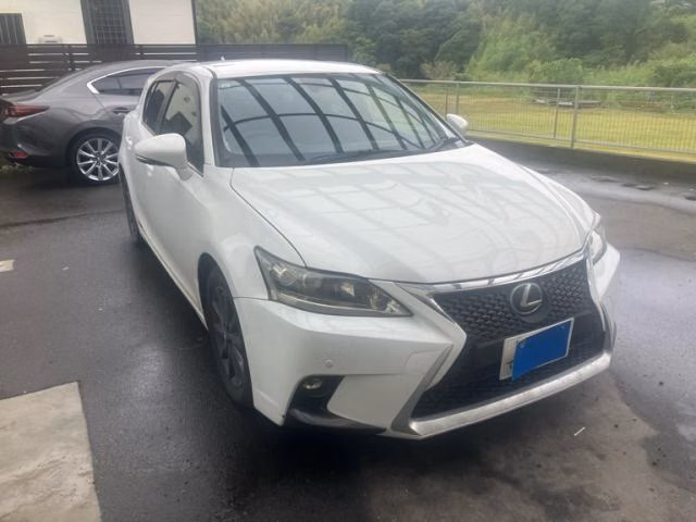 LEXUS CT200H