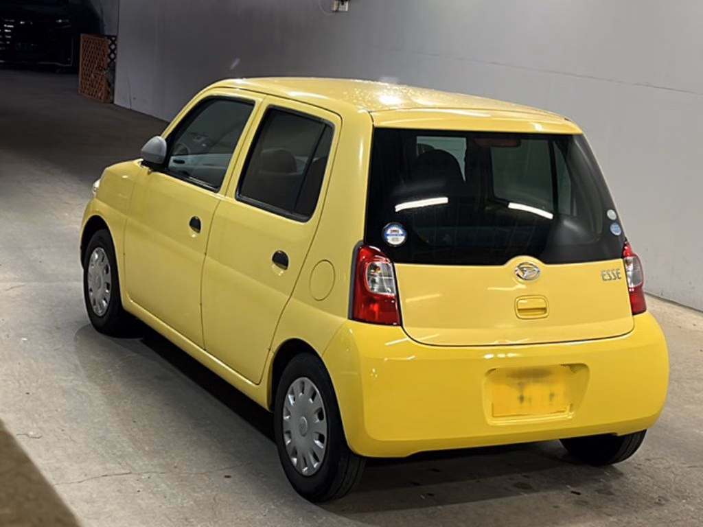DAIHATSU ESSE