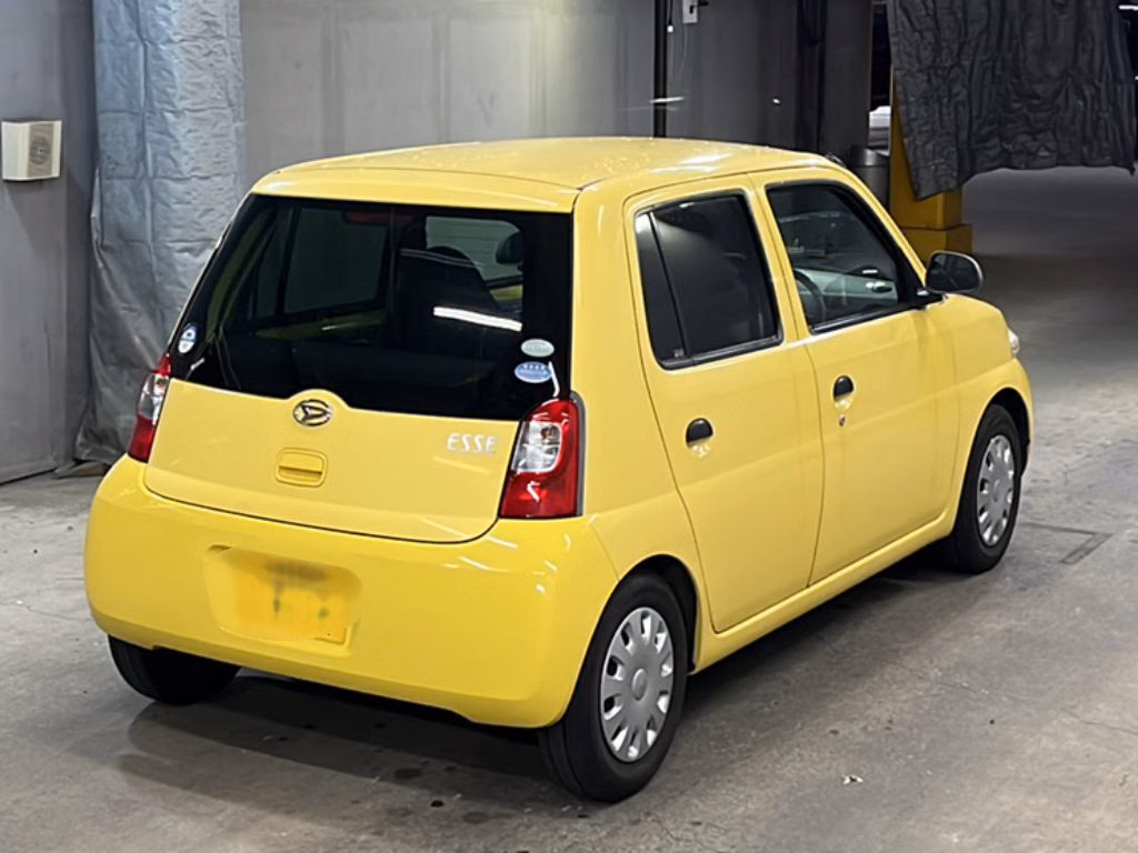 DAIHATSU ESSE