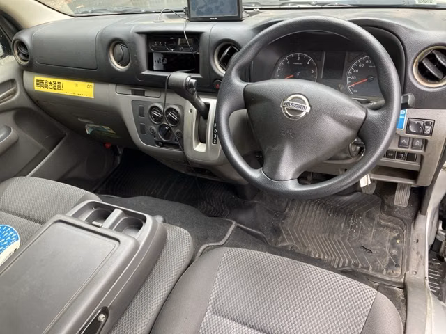 NISSAN NV350 CARAVAN