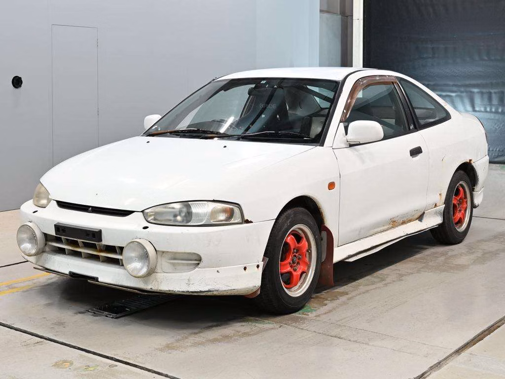 MITSUBISHI COLT