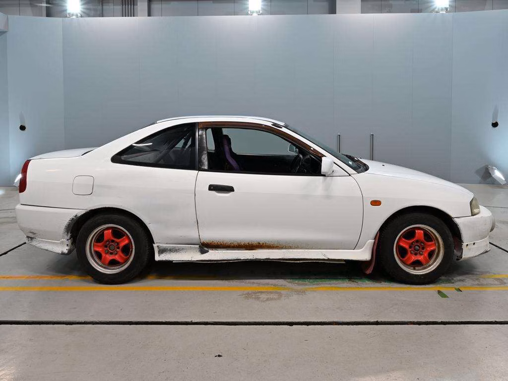 MITSUBISHI COLT