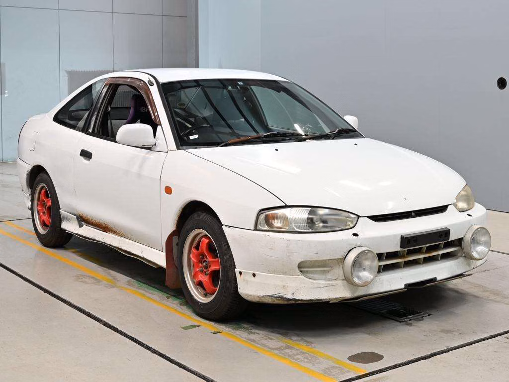 MITSUBISHI COLT