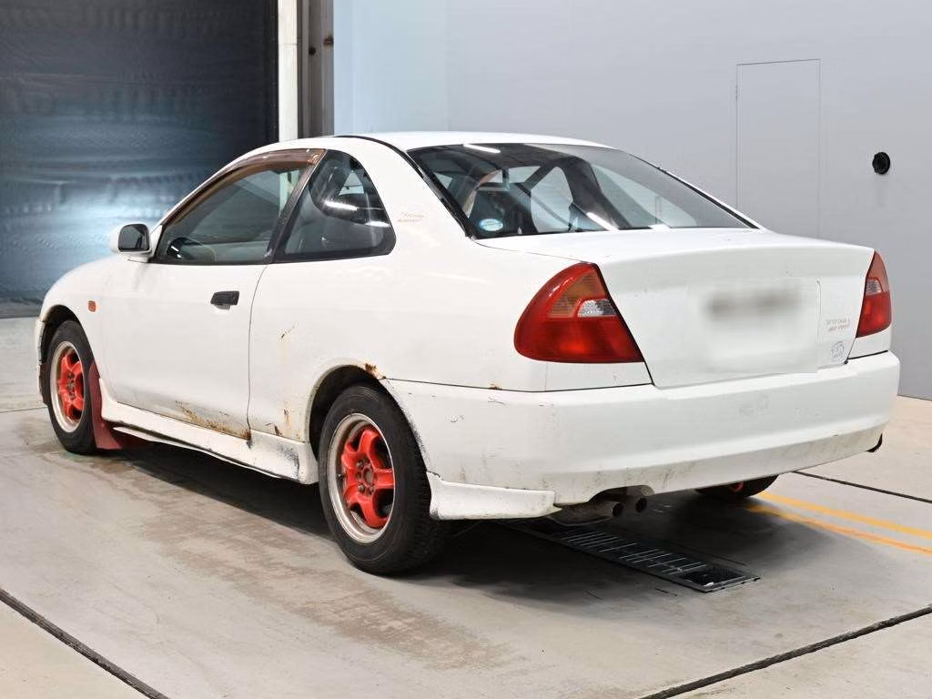 MITSUBISHI COLT