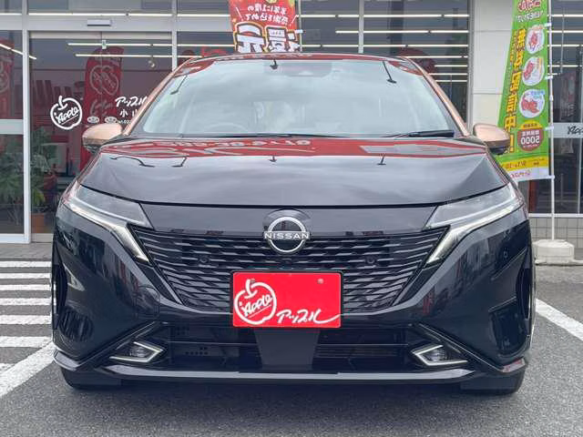 Nissan Aura