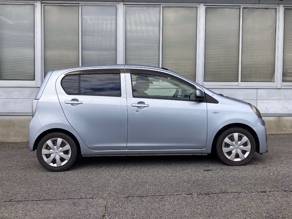 TOYOTA PIXIS EPOCH
