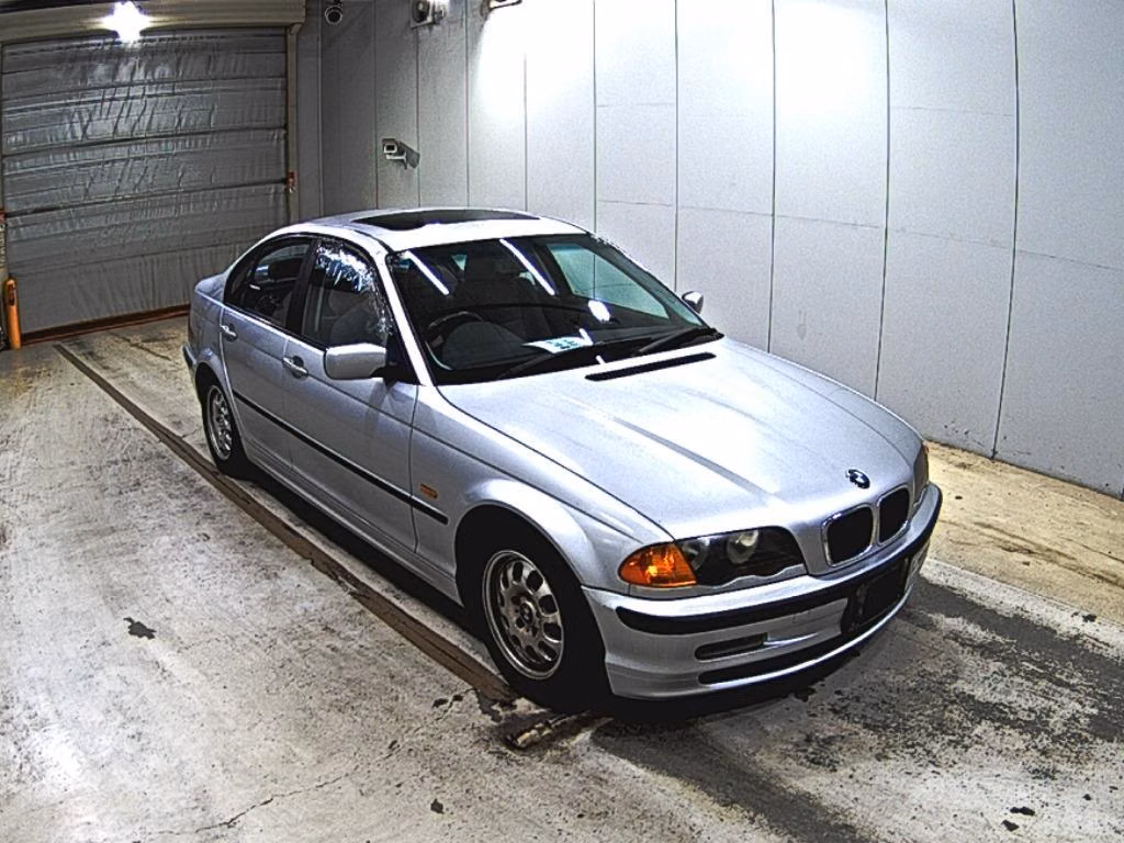 BMW 3-SERIES