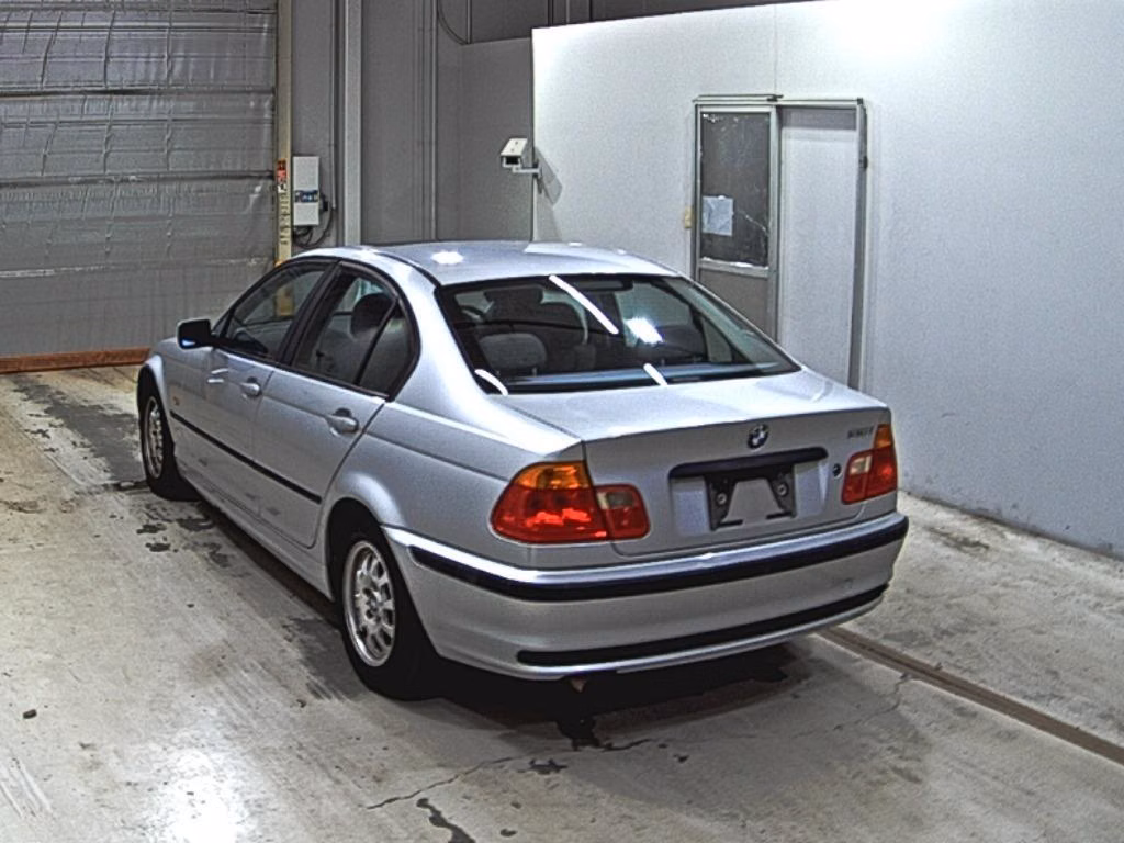 BMW 3-SERIES