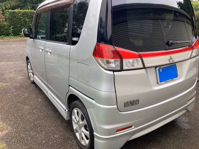Mitsubishi Delica D:2