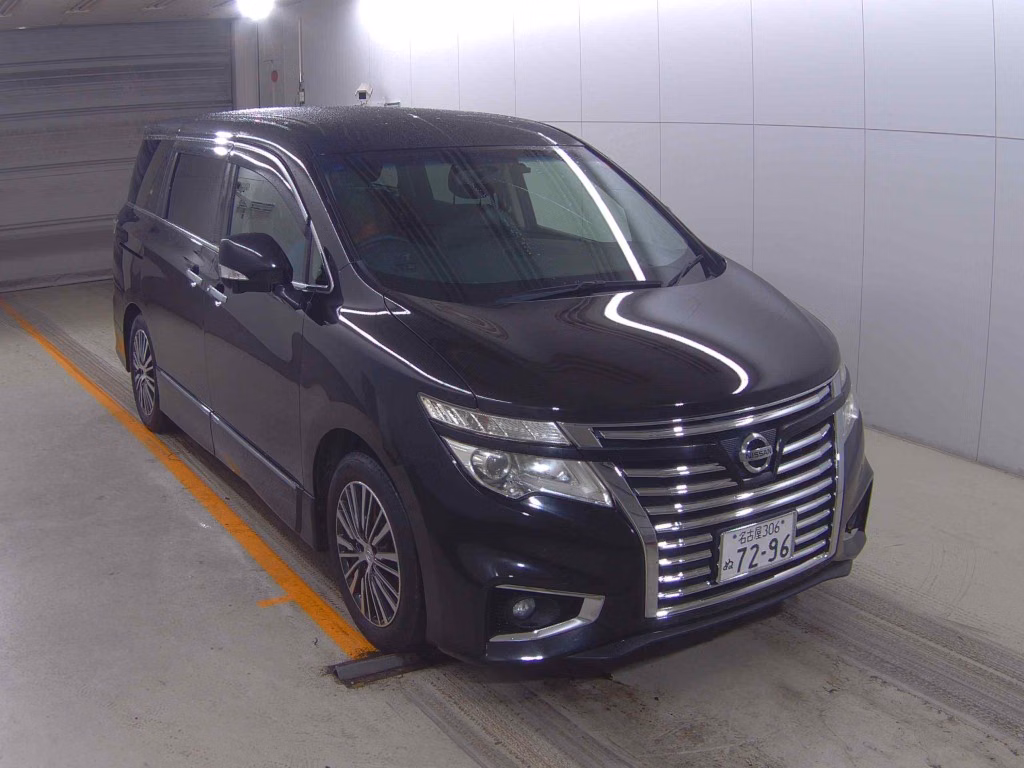 NISSAN ELGRAND