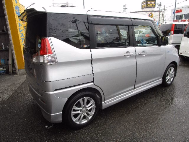 Mitsubishi Delica D:2