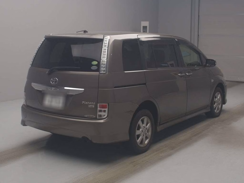TOYOTA ISIS