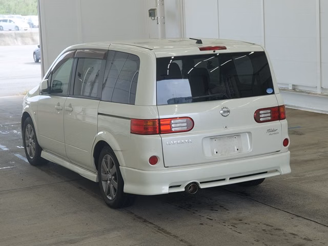 NISSAN LAFESTA