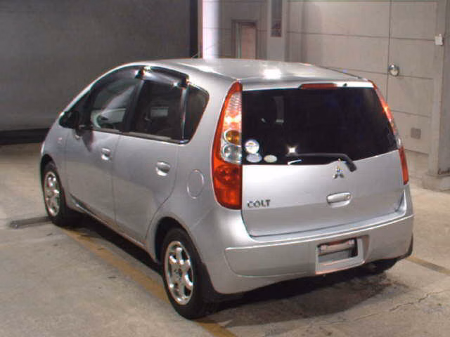 MITSUBISHI COLT