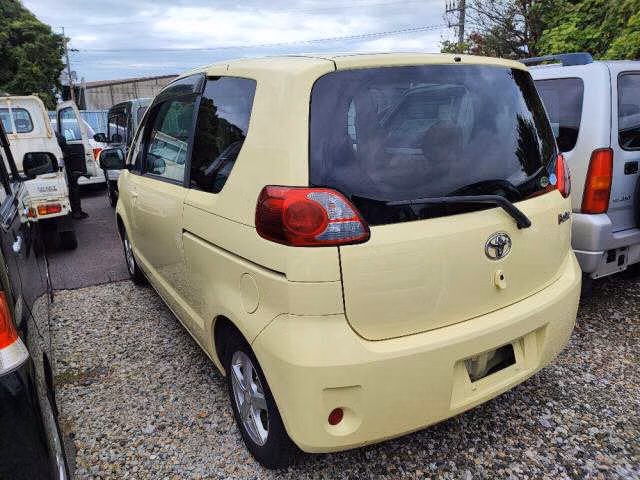 TOYOTA PORTE
