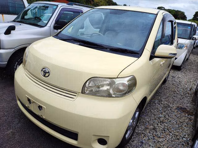 TOYOTA PORTE
