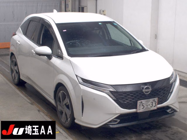Nissan Aura