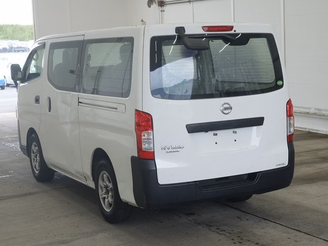 NISSAN NV350 CARAVAN