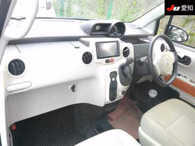 TOYOTA SPADE