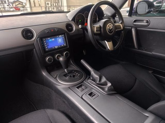 MAZDA ROADSTER