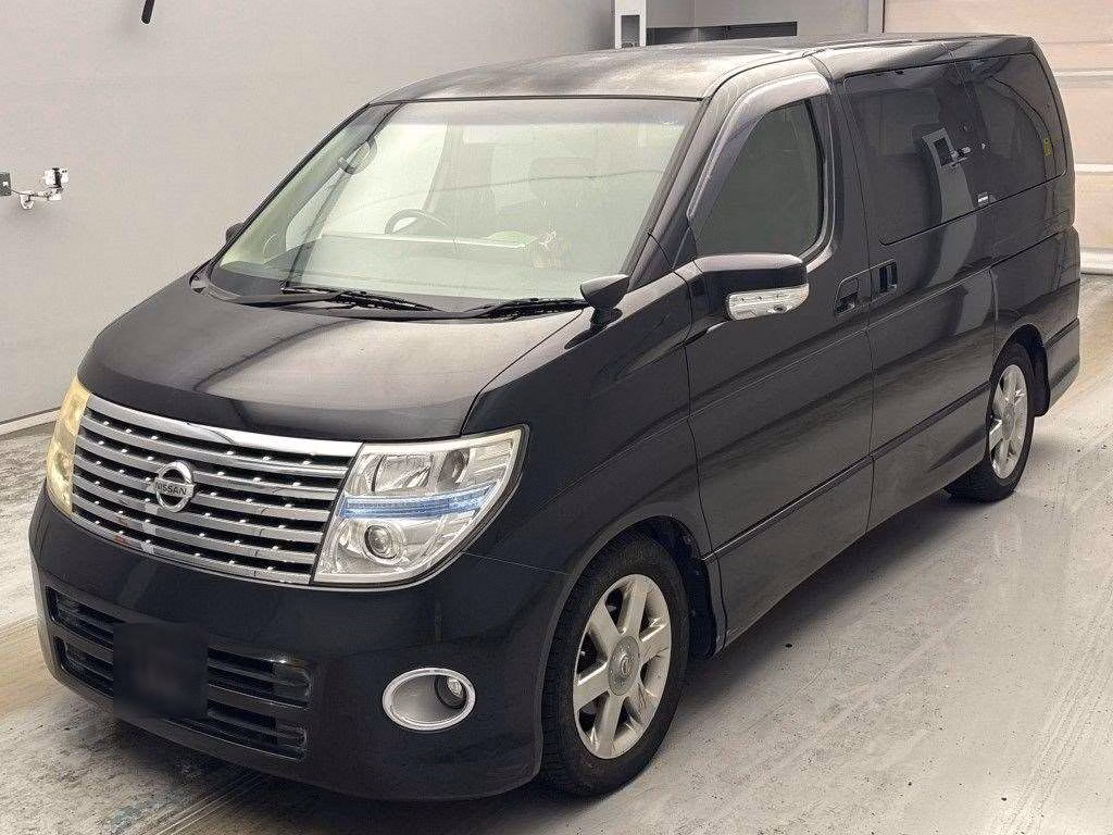 NISSAN ELGRAND