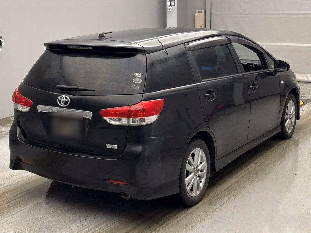 TOYOTA WISH