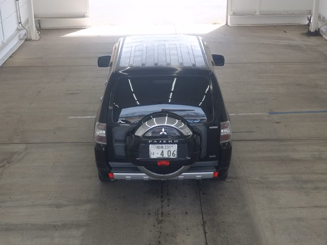 MITSUBISHI PAJERO