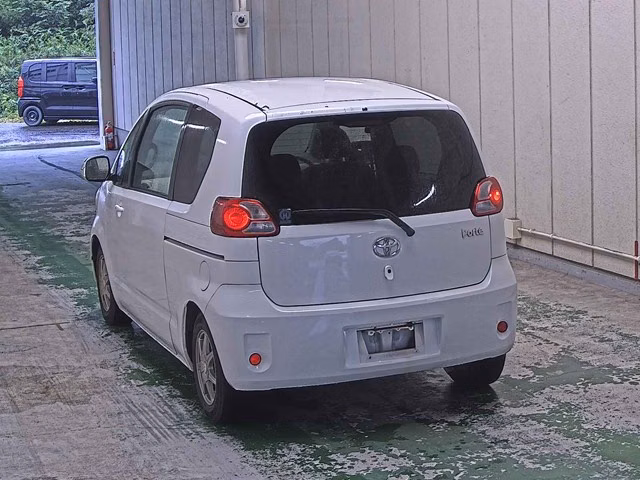 TOYOTA PORTE