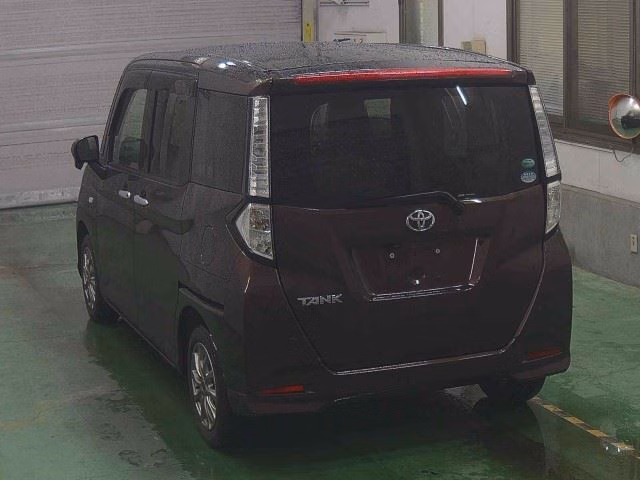 TOYOTA TANK