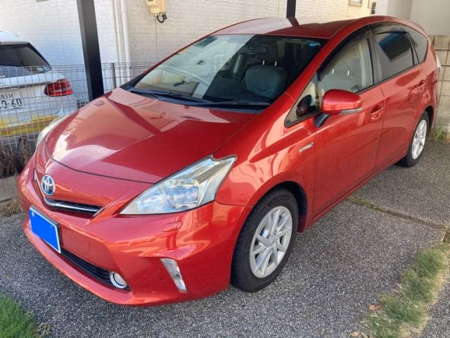 TOYOTA PRIUS ALPHA