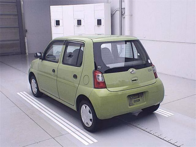 DAIHATSU ESSE