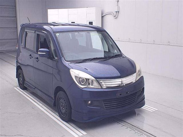 Mitsubishi Delica D:2