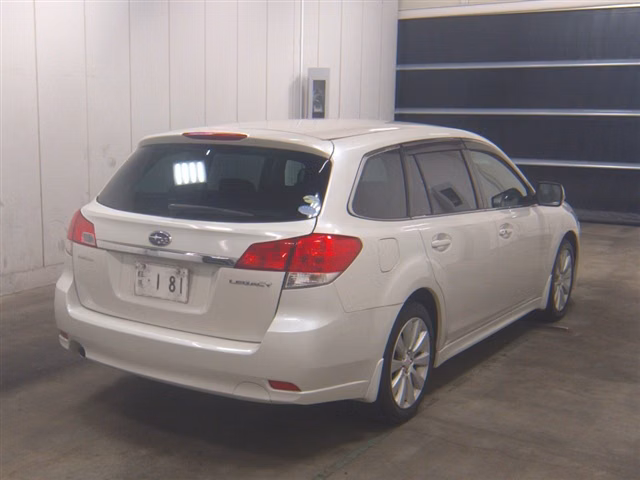 SUBARU LEGACY