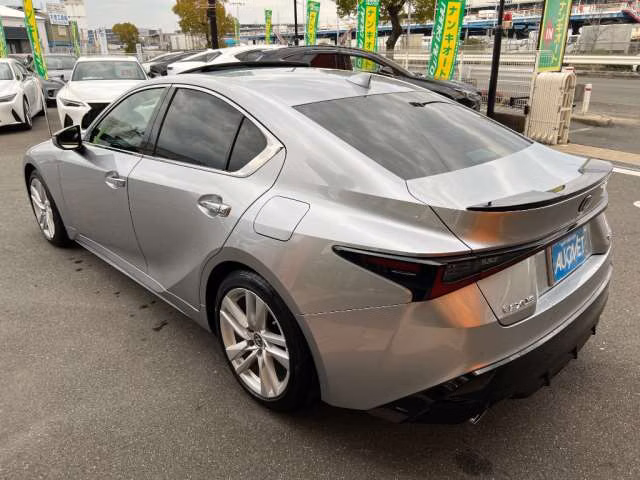 Lexus IS300