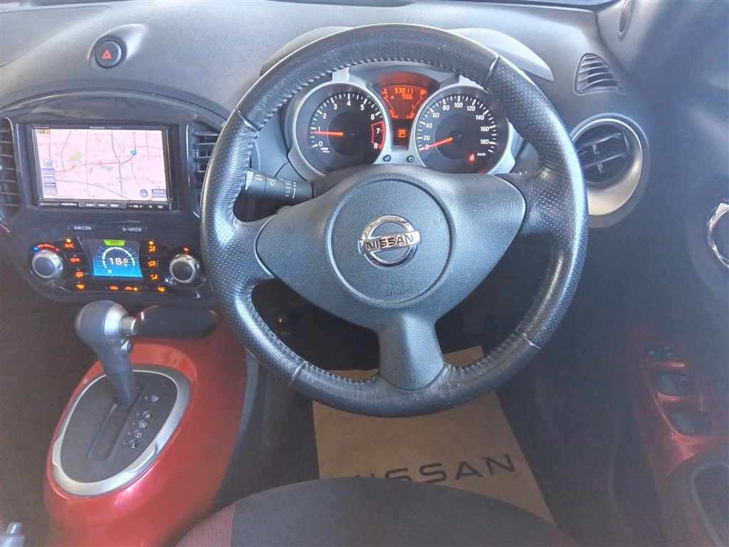 NISSAN JUKE