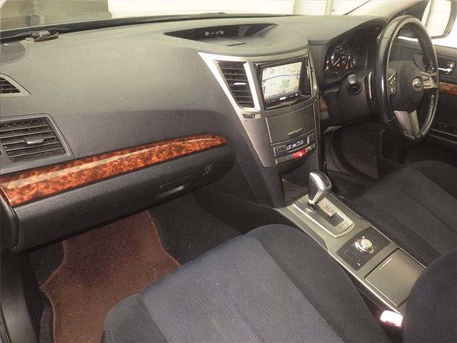 SUBARU LEGACY