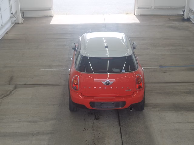 MINI CROSSOVER