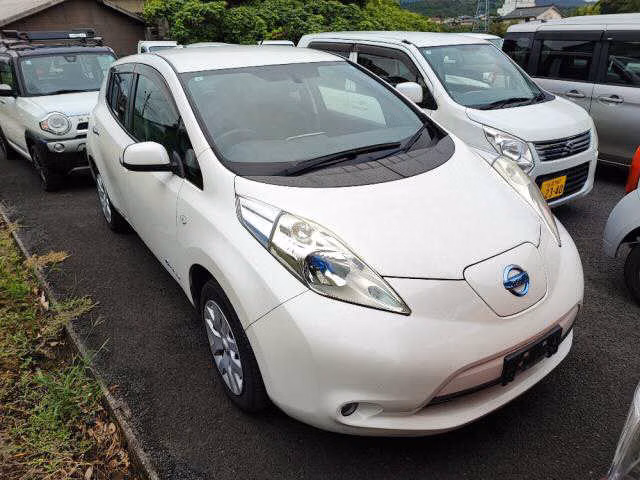 NISSAN LEAF